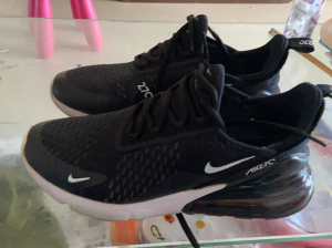 耐克airmax27c穿了5-6次原价700多买的在实体店