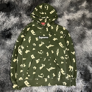 supreme橄榄绿