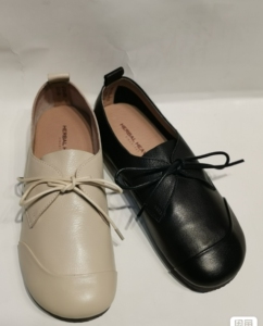 食草堂女鞋,橡胶大底,内里猪里皮,穿着舒服,想要的联系我吧!