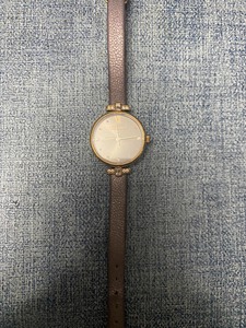 日本回流Abiste手表。走时精准。表带有使用痕迹