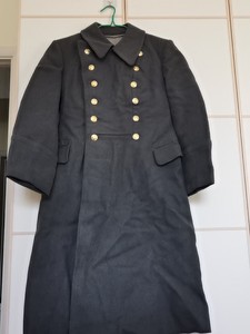 不知道是不是苏军m69呢子大衣,肯定是前苏联大