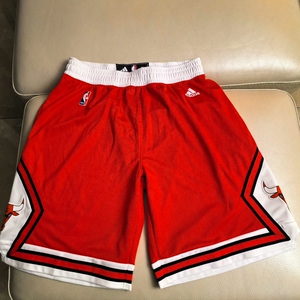 adidas 阿迪达斯 芝加哥公牛 红牛 红色客场sw短裤
