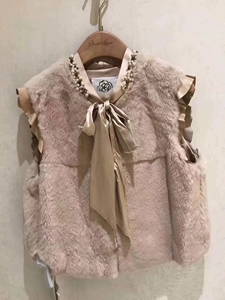 雅莹贝爱真皮兔毛桑蚕丝背心165码一件不退换无小票不议价微微