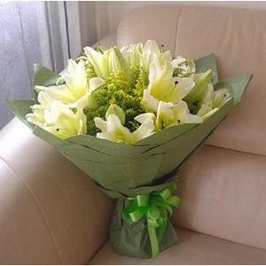黄天霸黄色香水百合花束天津鲜花预定圣诞节鲜花实体花店免费送花