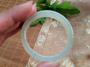 昆仑玉手镯青海青玉