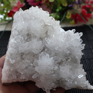 00感兴趣的产品水晶莫斯香恋水晶黄铁水晶水晶原始水晶枷运势水晶水晶