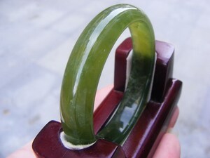 正宗信宜南玉手镯