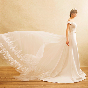卡肩婚纱