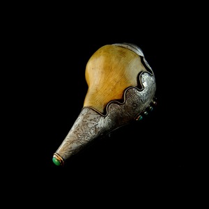 尼泊尔精品法螺右旋白法螺佛音手工包纯银可吹响