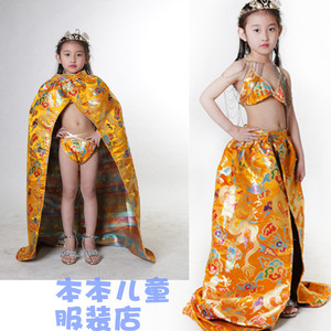 女童泳衣模特走秀