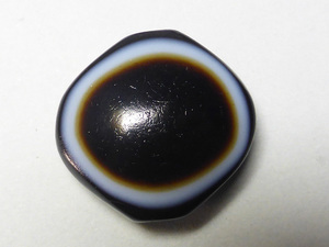 {明古堂}西藏完美佛眼單眼圓板老天珠 羊眼板珠 千年至纯 彩虹