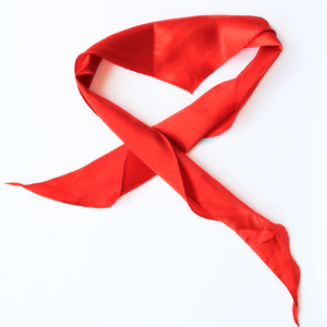 仿绸缎特大号红领巾 高品质成人礼仪演出鲜艳 不易褪色 仿缎1.5米