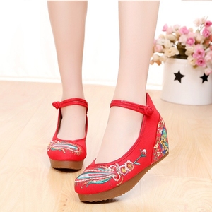 新5厘米坡跟绣花鞋中式古典红色新娘婚鞋民族风传统工艺北京布鞋