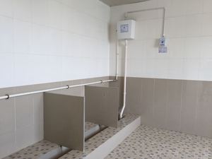 淘宝厕所卫生间沟槽式大小蹲便池槽新型冲洗高压手控空气开启节能水箱