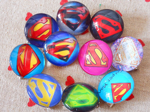 超人卡通徽章胸章水晶玻璃胸针胸花别针杂货礼饰品格子铺货源定做