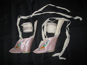 000人付款淘宝戏曲软跷功鞋三寸金莲翘功花旦桥翘鞋京剧踩跷北京专业