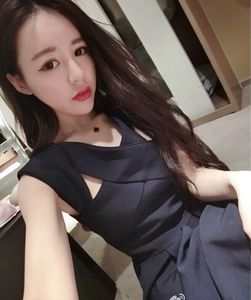 同款性感感冒黑色女神连衣裙赫本风小黑裙露背肩带名媛礼裙儿童病毒性交叉高热图片