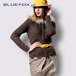 BLUEFOX 2018欧美冬新款女装时尚百搭毛毛领连帽短款针织衫外套