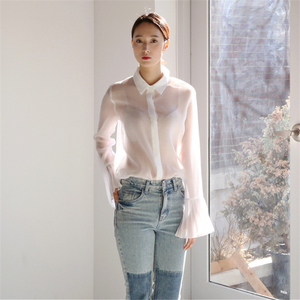 2021春秋通勤ol百褶喇叭长袖透明光泽感衬衫潮流透视大袖口衬衣女