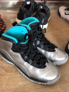 aj10自由女神