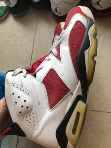 正品aj6胭脂红 8成新 45号