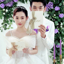 New wedding photo Photography Photography Props Greeting Cards Wedding Couple Photo Hands with props English Love Love Affidavit