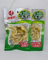 Spicy daughter-in-law 85g mountain pepper chicken feet pickled pepper flavor chicken feet pickled pepper chicken feet Chongqing flavor snack food