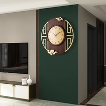 New Chinese hanging wall solid wood wall clock light luxury hanging watch living room Fashion clock home Chinese style quartz decorative clock