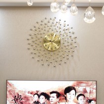 Clock and clock creative living room Fashion Home wall clock modern simple atmospheric personality clock Nordic personality clock