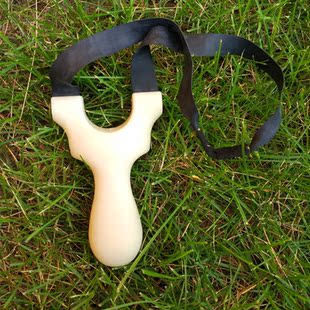 白金刚免绑顶卡超硬abs工程塑料扁皮内穿飞虎弹弓小弓门扁皮弹弓