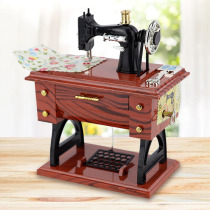 Retro music box nostalgic sewing machine music box mechanical clockwork rotating girl to send childrens birthday gift box