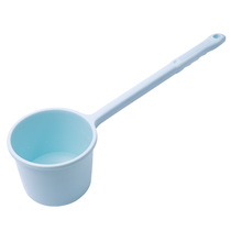 Old-fashioned water melon scoop thick water scoop plastic Korean childrens shower creative water spoon Wood long handle scoop New