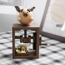 MUSOR Little flying pig music box Creative anniversary hand-shaking music box to send boyfriend and girlfriend birthday gifts