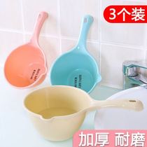 Handle Childrens long handle scoop water drift multi-function large thick drop-resistant water scoop Water spoon Water scoop plastic