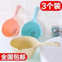 Water floating spoon Plastic water floating small water scoop Kitchen new household spoon scoop digging surface scoop thickened shake water idea