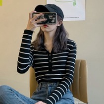 2021 Autumn New striped V collar knitted base shirt female thin foreign style slim long sleeve top female