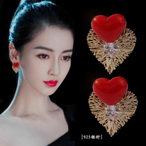 (Designer Brand) Canary KISS star with red heart shaped ear stud female niche temperament earrings