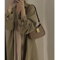 French niche small c design k this years popular bag shoulder underarm bag advanced feel versatile BAC baguette bag womens summer