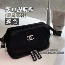 Makeup Packs Ins Wind Sensation Handbag 2022 New Contained Bag Large Capacity Woman Portable Wash Bag