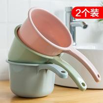 Two water ladles Water scoops Household creative kitchen deepened water bleaching plastic thickened childrens baby bath water scoop spoon