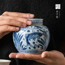 Jingdezhen handmade ceramic blue and white tea pot hand-painted fish and algae pattern antique mud tea warehouse can hold 100g