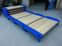 Kindergarten special bed bed splicing nap stacking plastic bed Primary School students thick afternoon support wooden bed