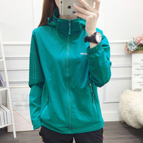 Outlet womens autumn and winter outdoor plus velvet warm solid color elastic waterproof sports mountaineering suit soft shell pants set