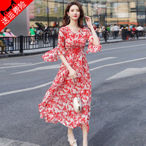2021 summer new floral age-reducing chiffon dress feminine waist slim summer lace half-sleeved long skirt