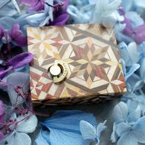 Japan imported wood fine work solid wood mosaic hand-made clockyo box SANKYO movement national Shunfeng