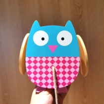 Exported to the United States version of the YOOKI familys wooden owl baby toddler pulls the car and its wings move as soon as it pulls