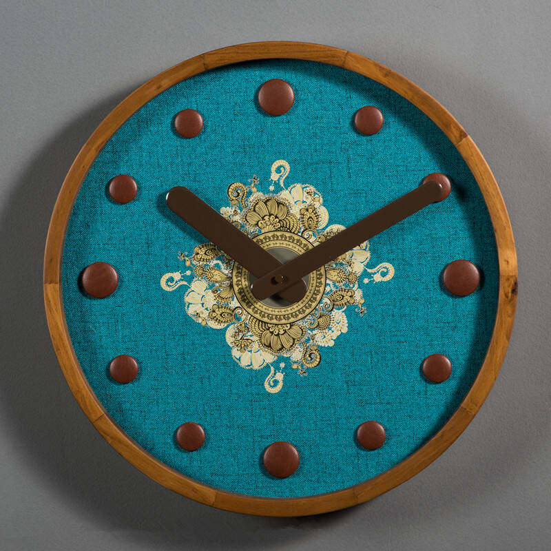 Household American wall clock Nordic retro creative clock Simple Quartz clock Living room personality hanging watch Peacock blue 14