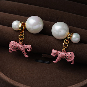 珍珠耳环女韩国ins风时尚粉红豹子耳钉个性小众设计高级感耳饰潮