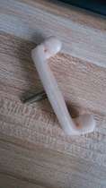 Shoulder pad claw wood shoulder pad claw