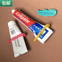  KM Crocodile Toothpaste Holder Creative Squeeze Toothpaste Squeezer Cartoon Hand Cream Mustard Squeeze Cream 3 clothes